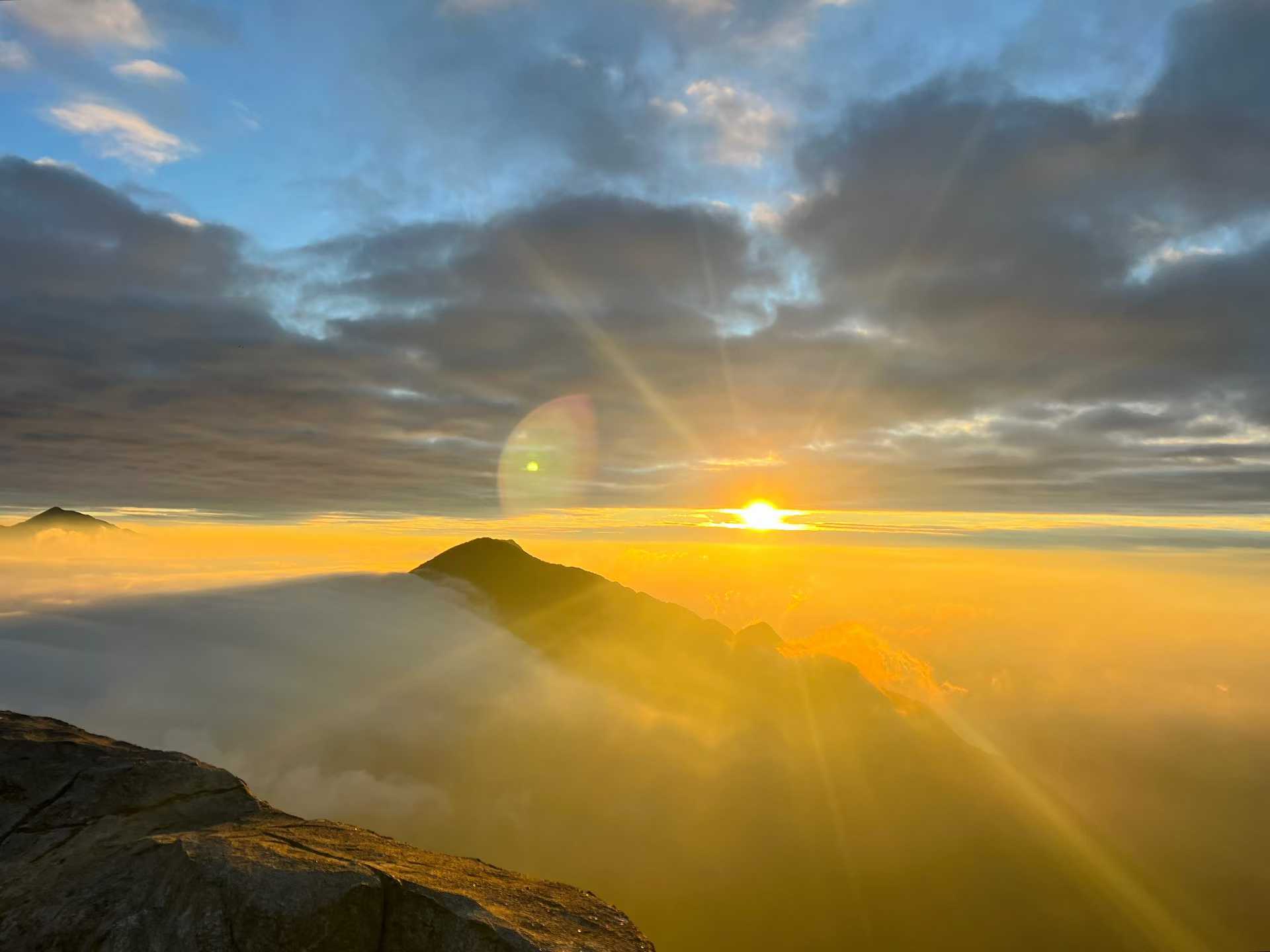 1761616937686013766.png image.png